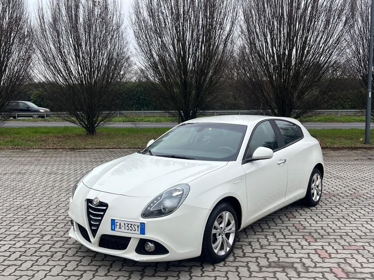 Alfa Romeo Giulietta 1.6 JTDm-2 105 CV Distinctive