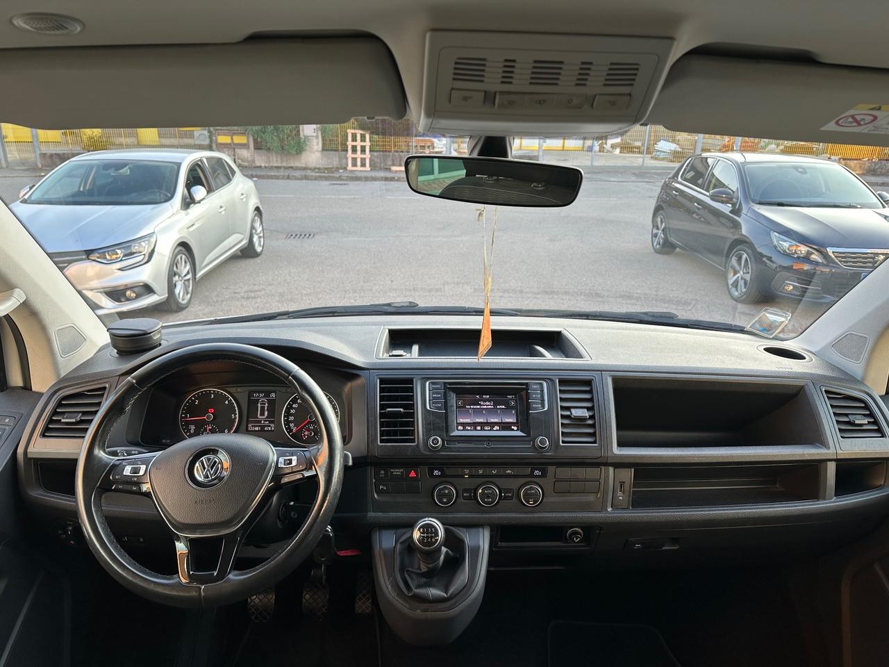Volkswagen Caravelle 2.0 TDI 150CV PC Cruise