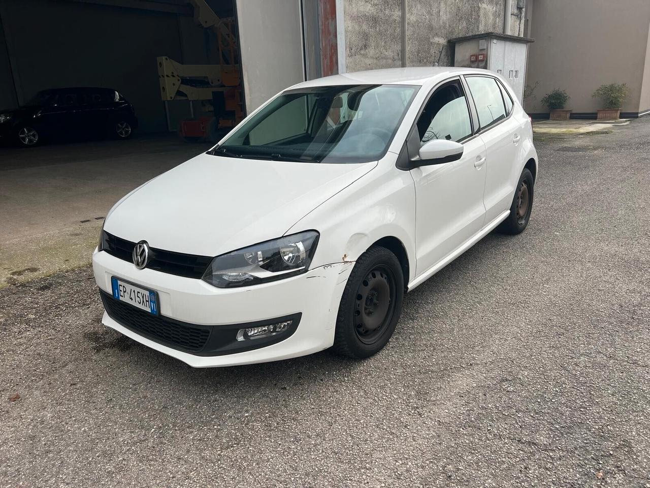 Volkswagen Polo 1.2 70 CV . Comfortline-2013-NEOP.