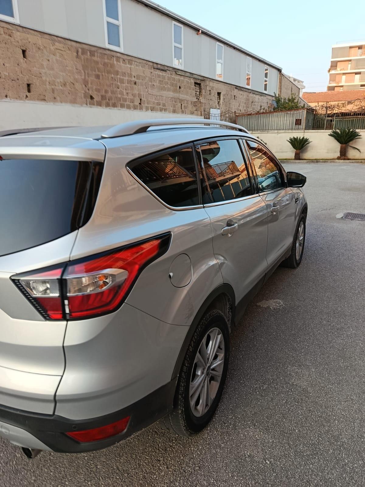 Ford Kuga 2.0 TDCI 150 CV S&S 4WD Powershift Titanium