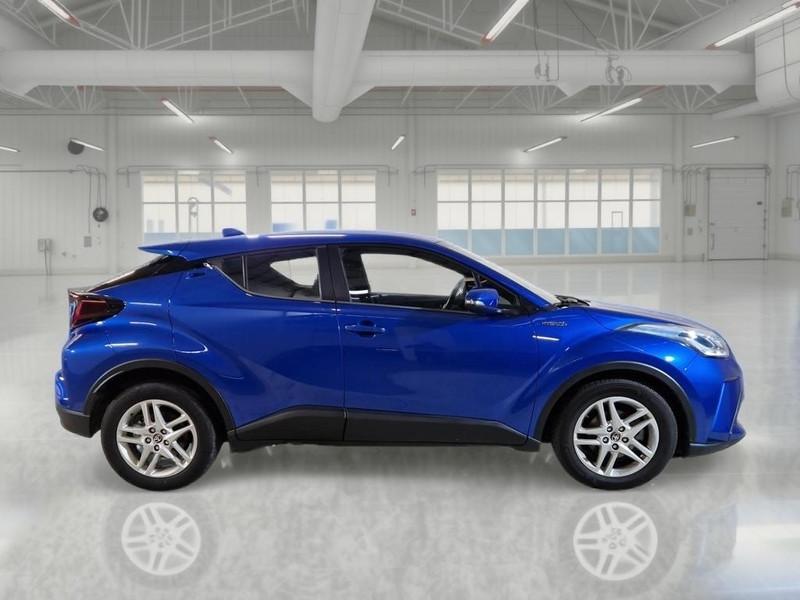 TOYOTA C-HR 1.8H 98CV E-CVT Business