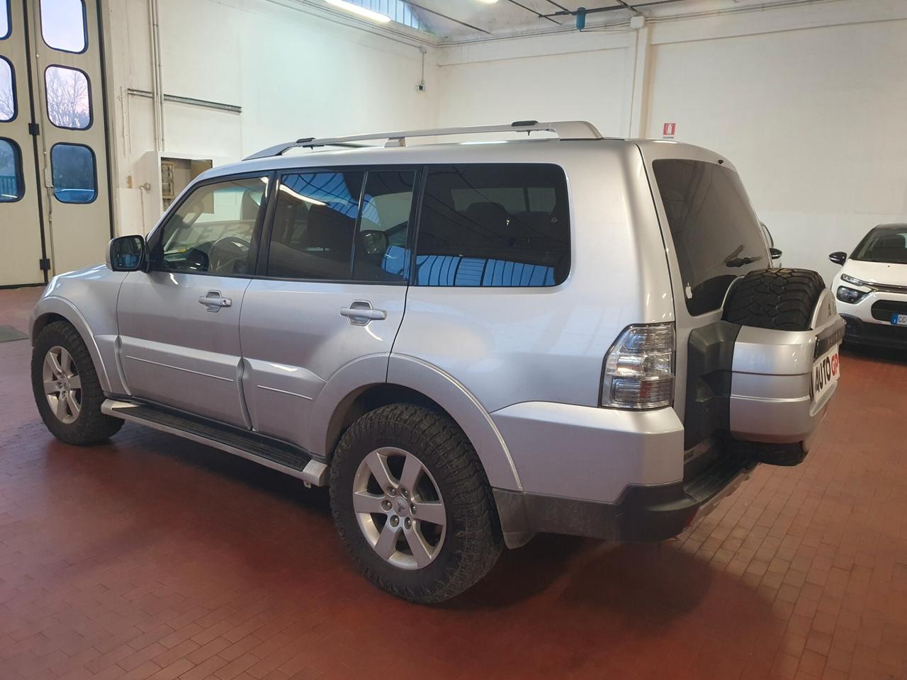 Mitsubishi Pajero 3.2 DI-D 16V 170cv 7p 2008