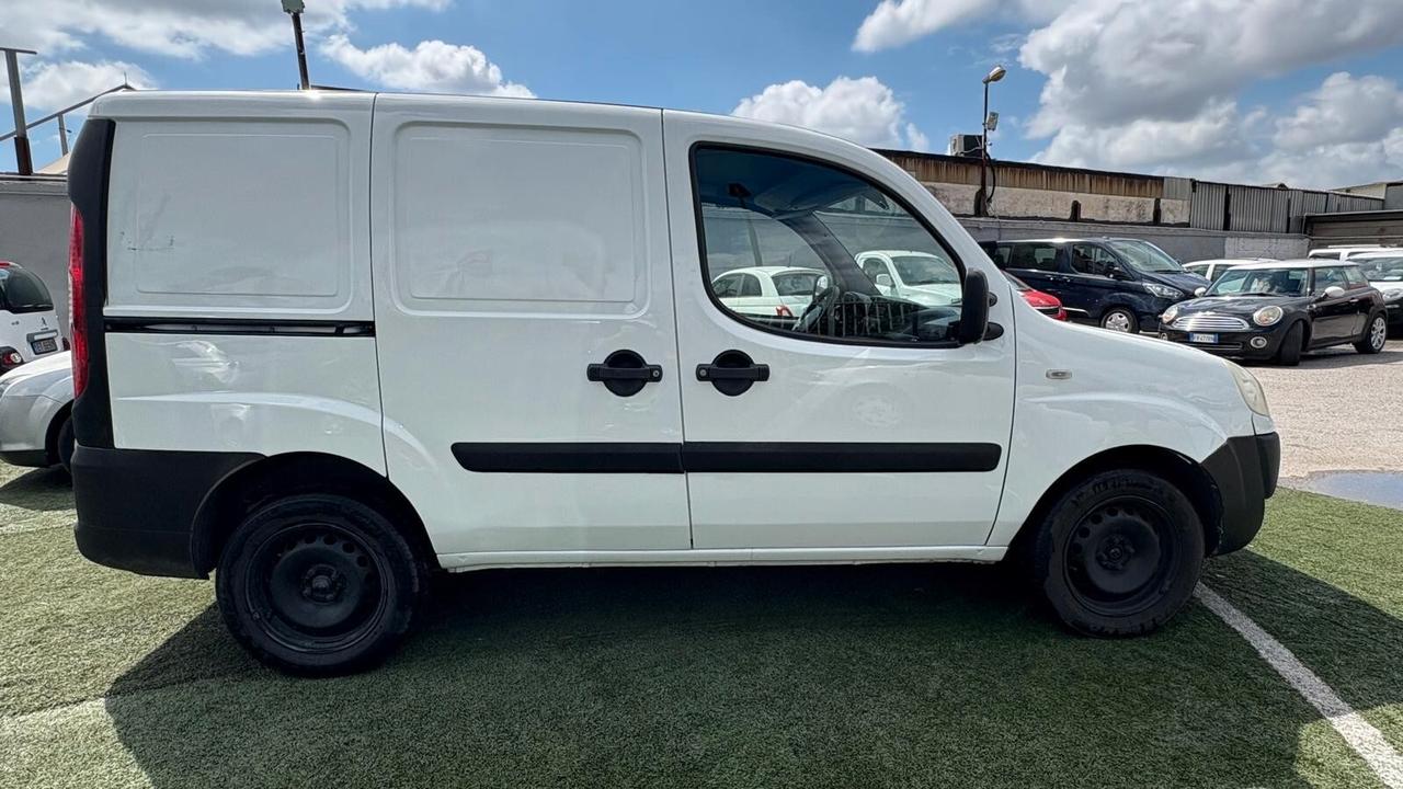 Fiat Doblo 1.9 JTD 223 | DIESEL| 223B1000 CC 1910 CV 105 KW 77 VAN, 4 P. (1000315)
