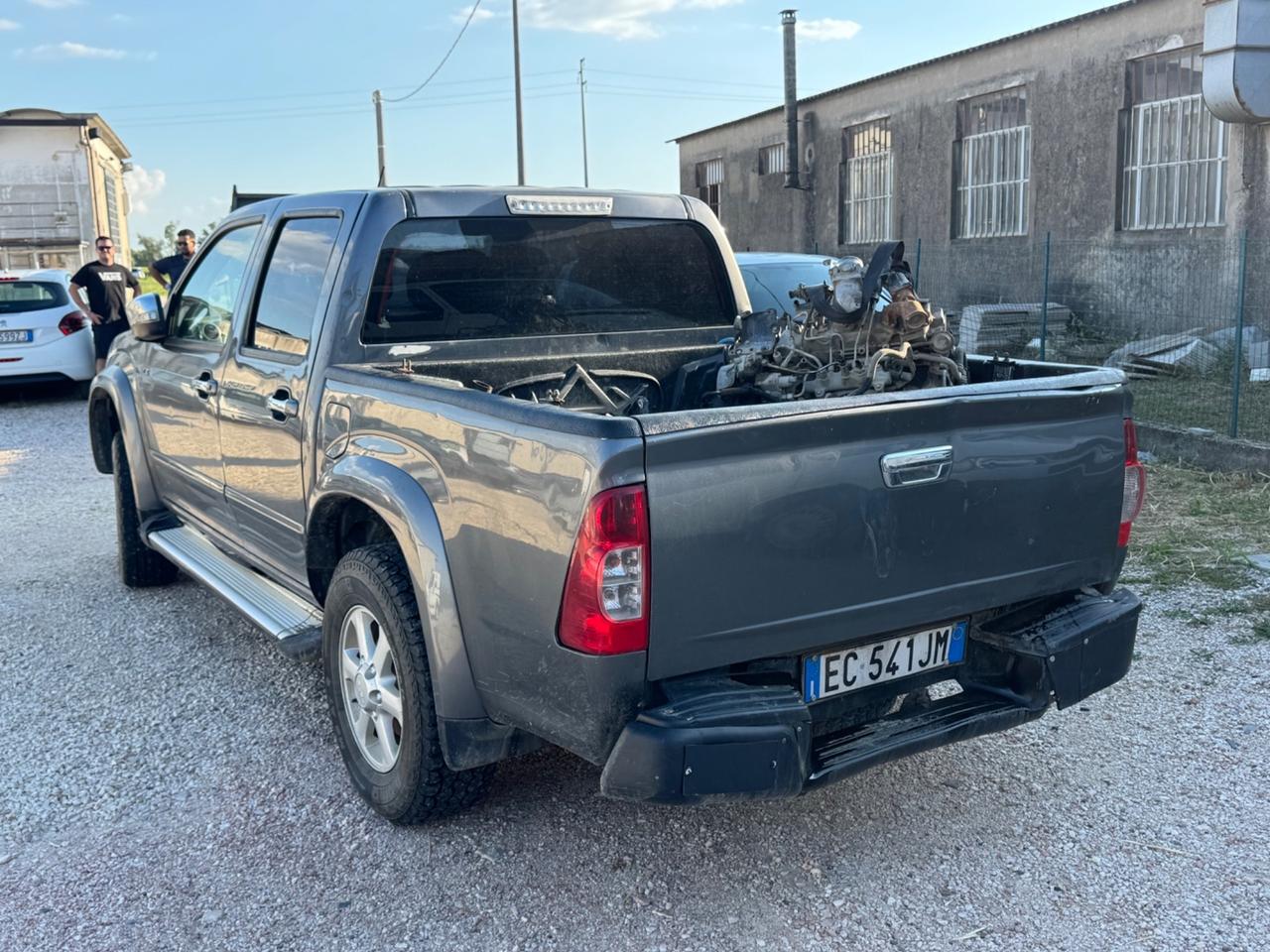 Isuzu D-Max 3.0 TD MOTORE ROTTO