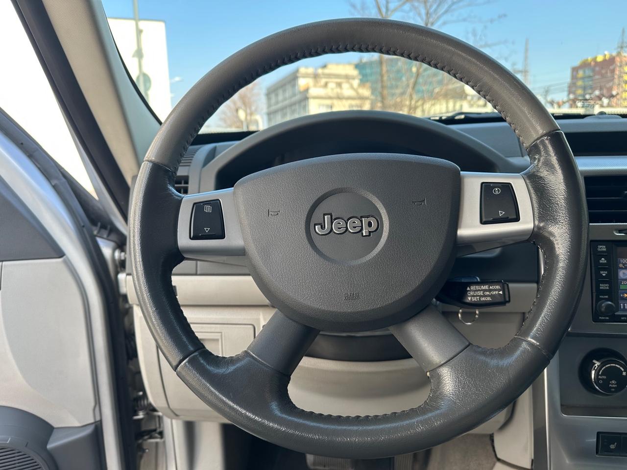 Jeep Cherokee 2.8 CRD DPF Limited Auto - solo 70000 km