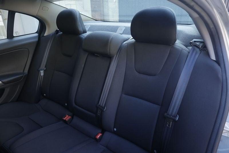 Volvo S60 VOLVO S60 D2 R-Design Unicoproprietario