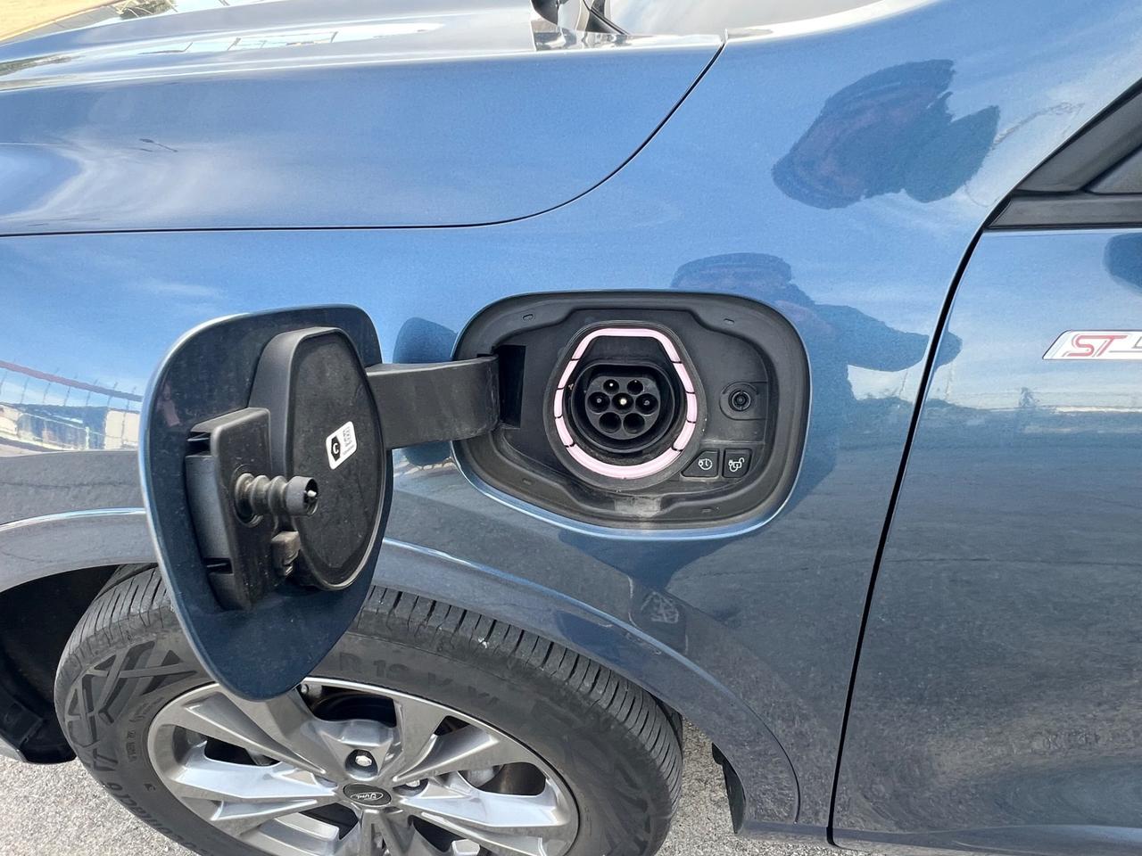 Ford Kuga 2.5 Plug In Hybrid 225 CV CVT 2WD ST-Line