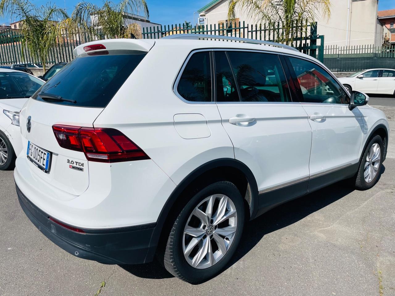 Volkswagen Tiguan 2.0 TDI SCR DSG 4MOTION Business BMT