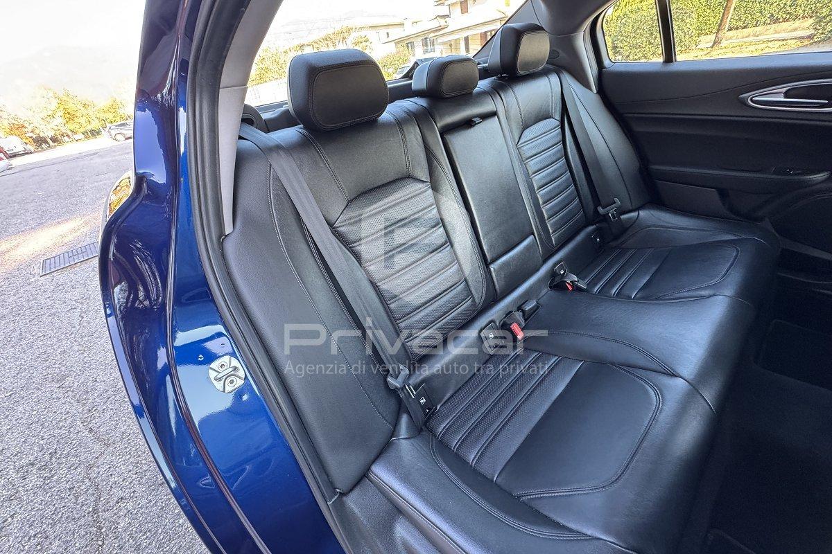 ALFA ROMEO Giulia 2.2 Turbodiesel 210 CV AT8 AWD Q4 Veloce