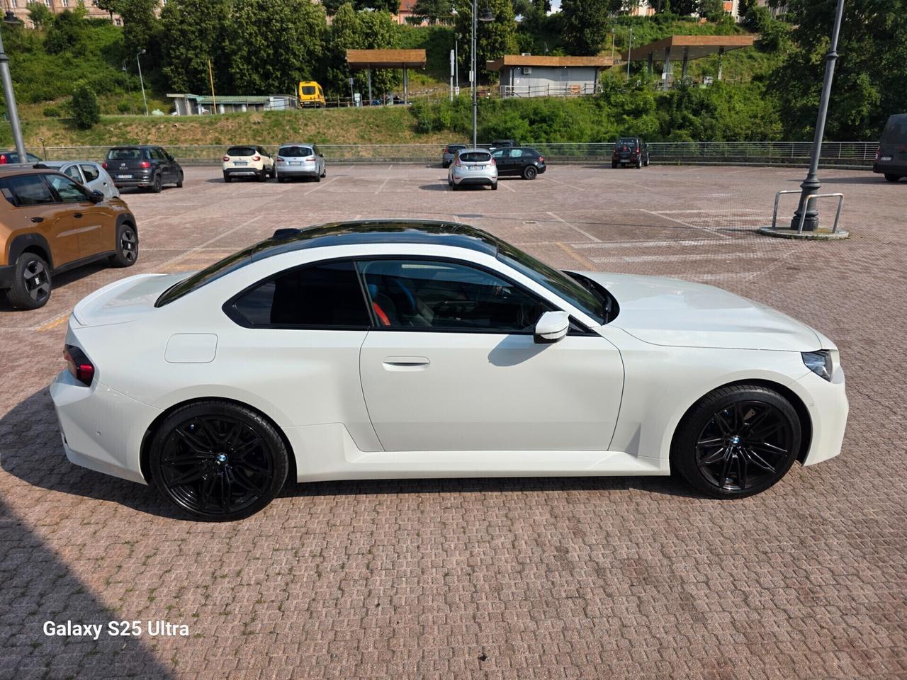 M2 full optional valutiamo usato