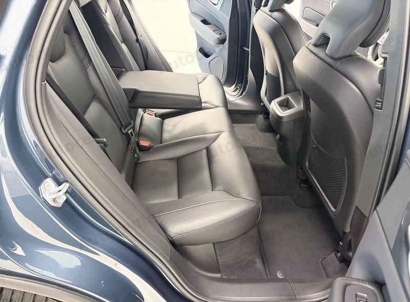 Volvo XC60 XC60 B4 (bz) 197CV TRAZIONE ANTERIORE MOMENTUM PRO