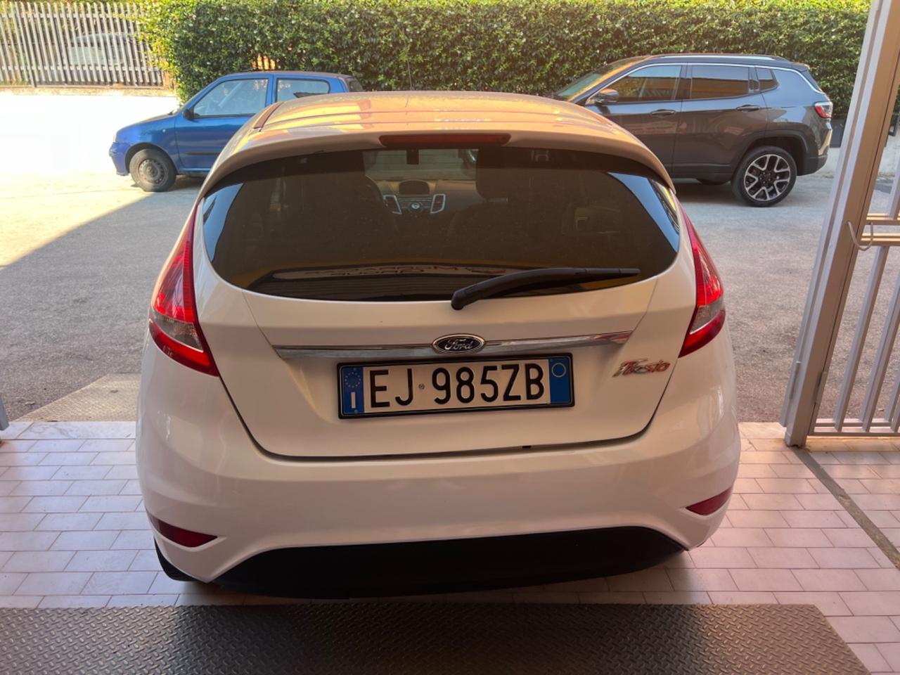 Ford Fiesta 1.4 TDCi 5p. Titanium