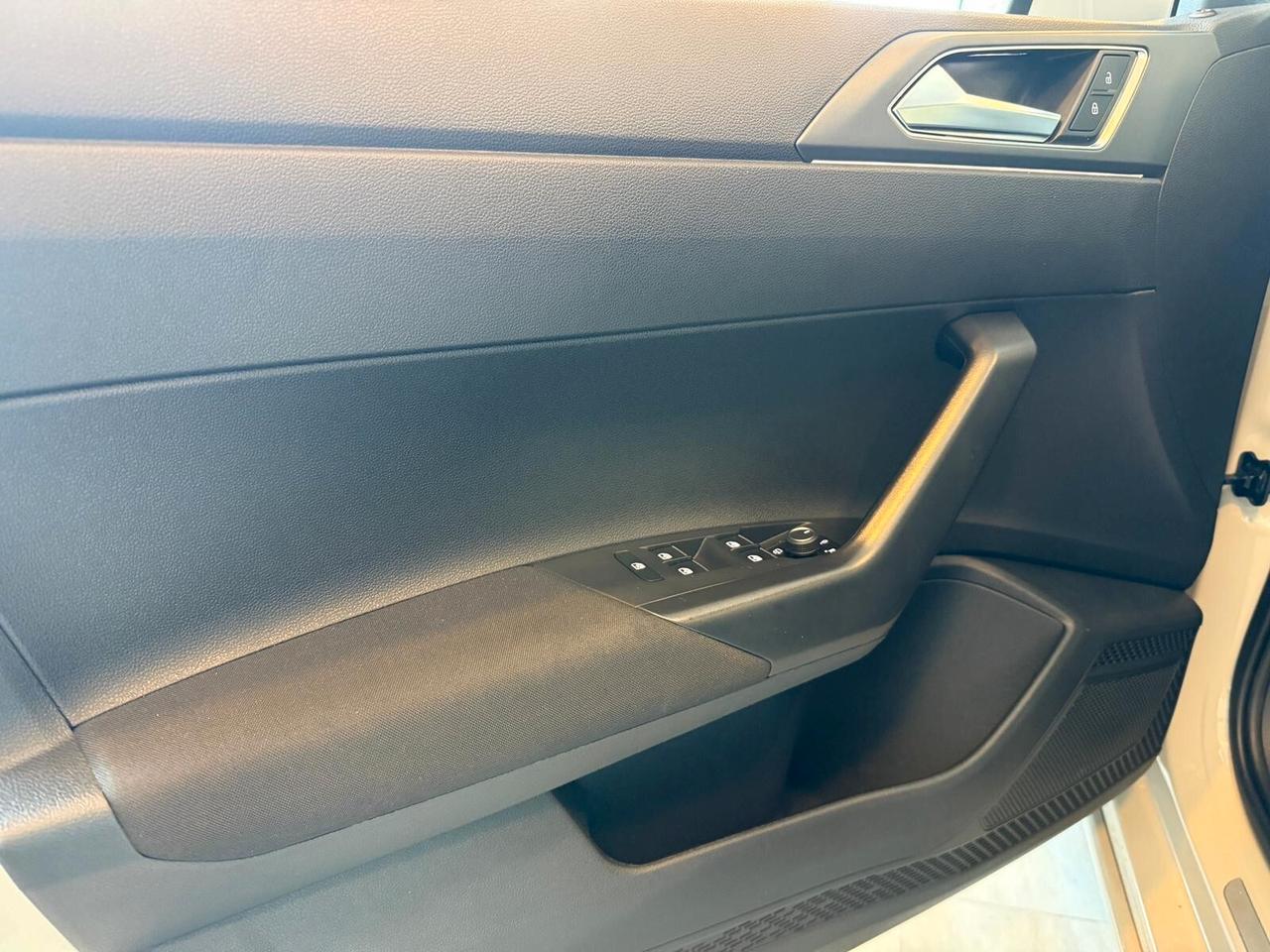 Volkswagen Taigo 1.0 TSI 110 CV DSG R-Line