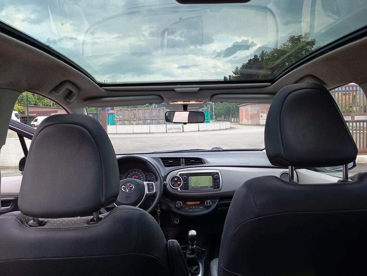 Yaris 1.3 5 porte Lounge "KM CERTIFICATI"