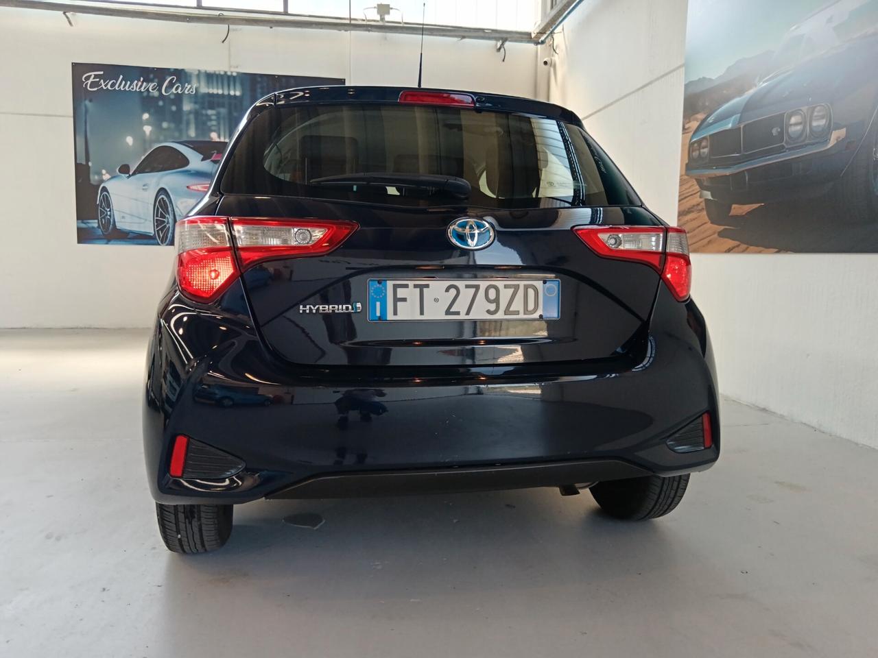 Toyota Yaris 1.5 Hybrid 5 porte Business PREZZO REALE