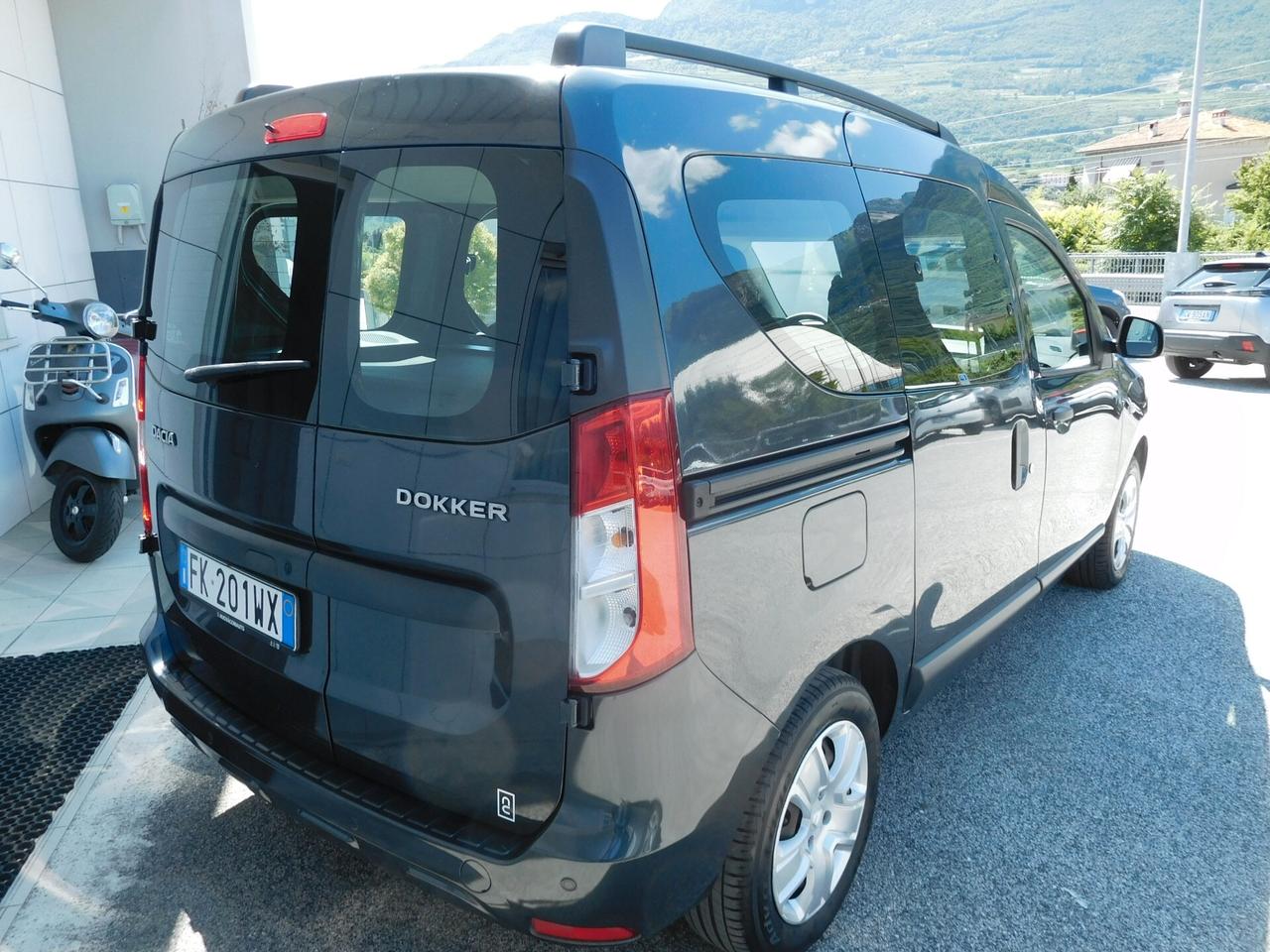 Dacia Dokker 1.6 8V 100CV Start&Stop GPL Lauréate