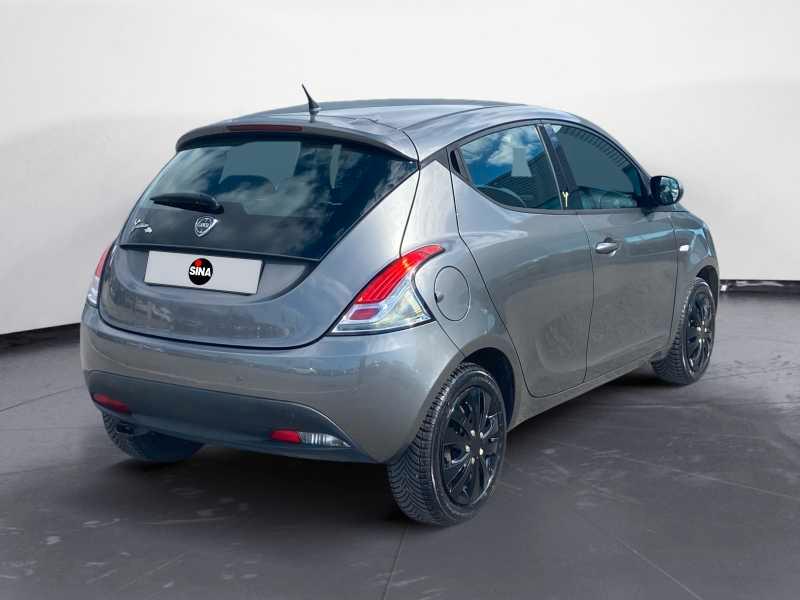 LANCIA Ypsilon 1.2 8v Elefantino 69cv