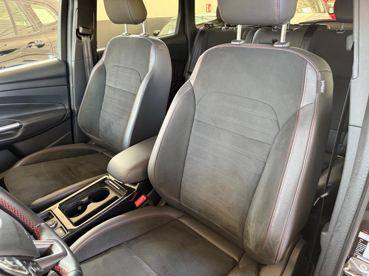 Ford Kuga 1.5 TDCI 120 CV S&S 2WD Powershift ST-Line