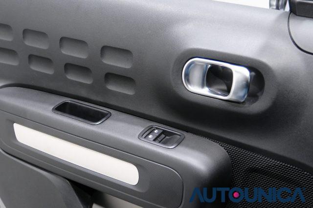 CITROEN C3 PURETECH 110 S&S PLUS NEOPATENTATI FARI LED