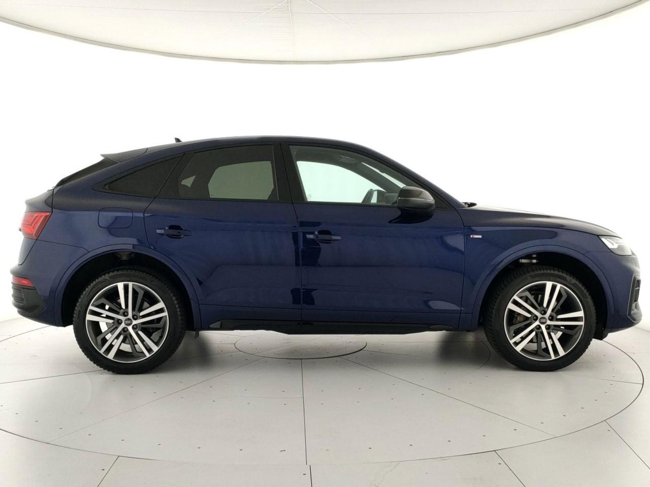 Audi Q5 sportback 40 2.0 tdi mhev 12v s line plus quattro s-tronic
