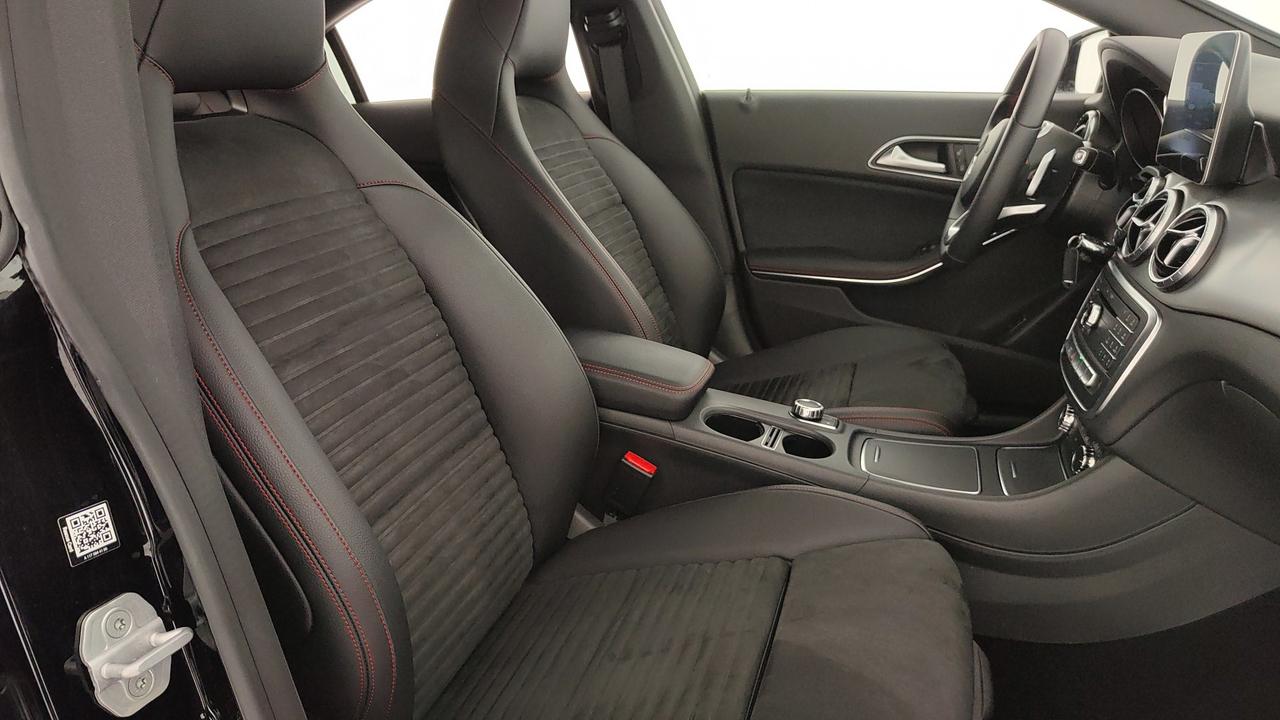 Mercedes-Benz CLA 200 d (cdi) Premium auto