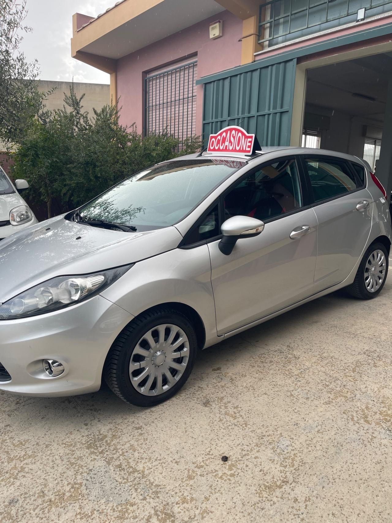 Ford Fiesta 1.4 5 porte Bz.- GPL Titanium