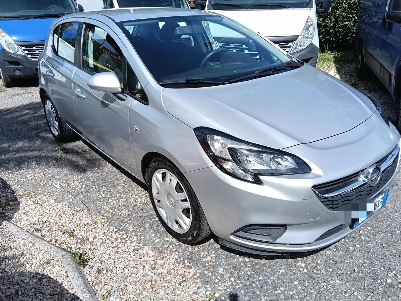 Opel Corsa 1.2 5 porte