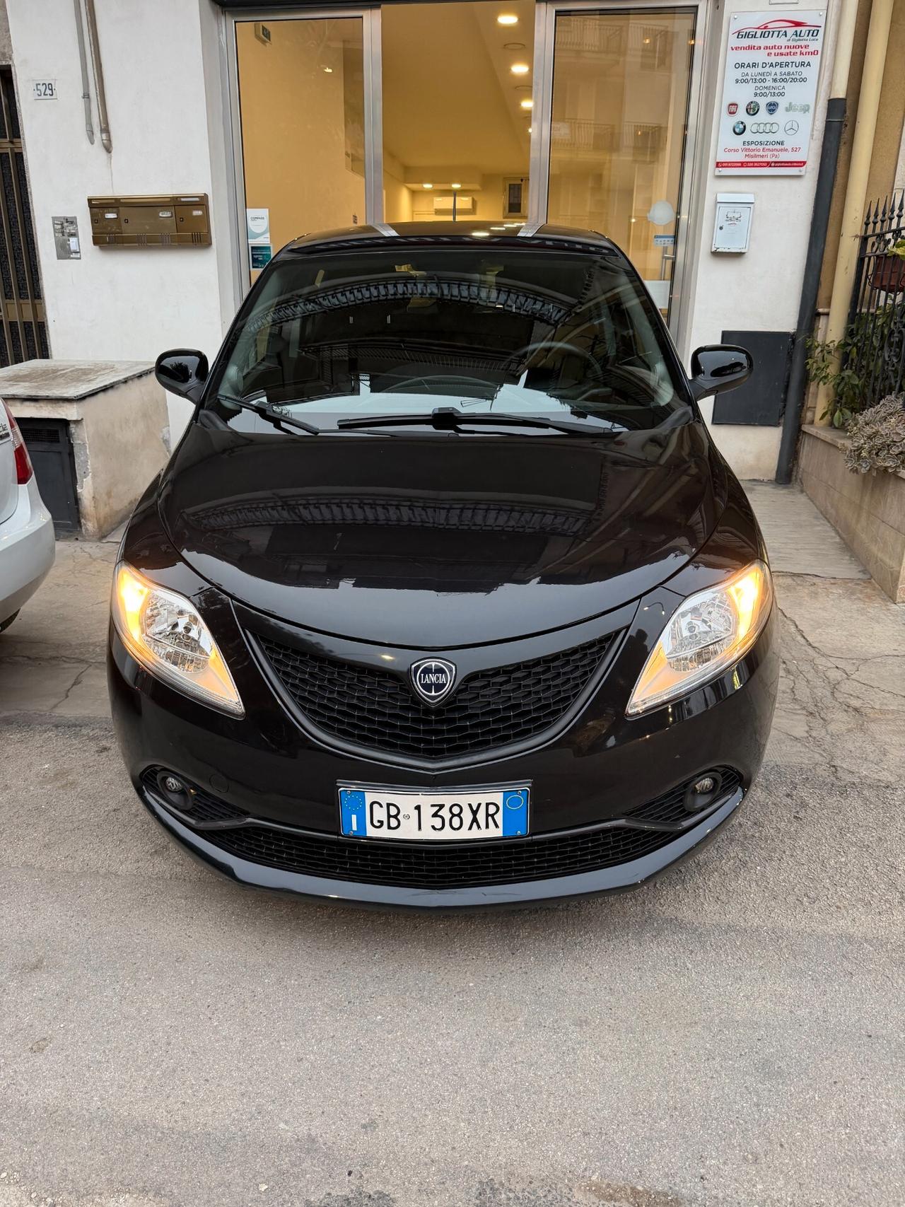 Lancia Ypsilon 1.0 FireFly 5 porte S&S Hybrid Ecochic Gold