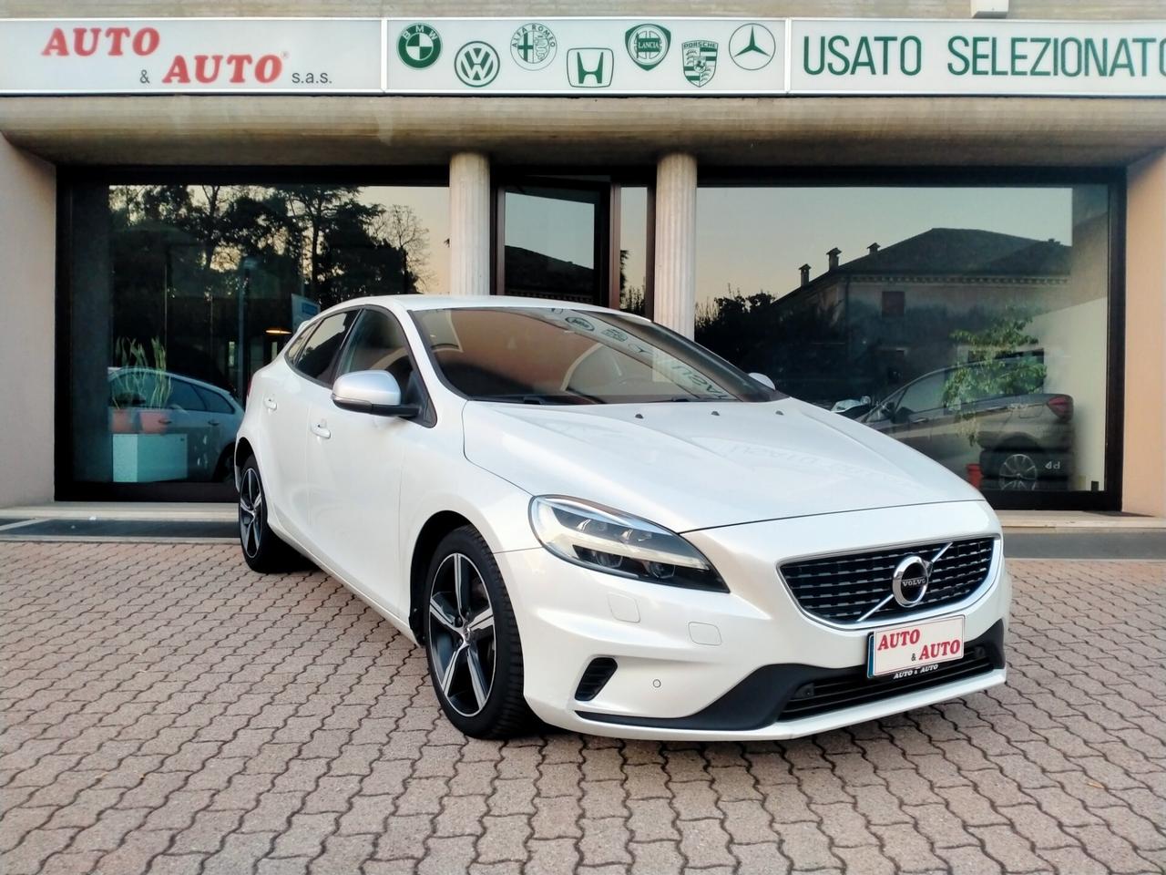 Volvo V40 2.0D3 R-DESIGN GEARTRONIC 8M M.Y.17 E6 FULL LED SYSTEM /PELLE ALCANTARA