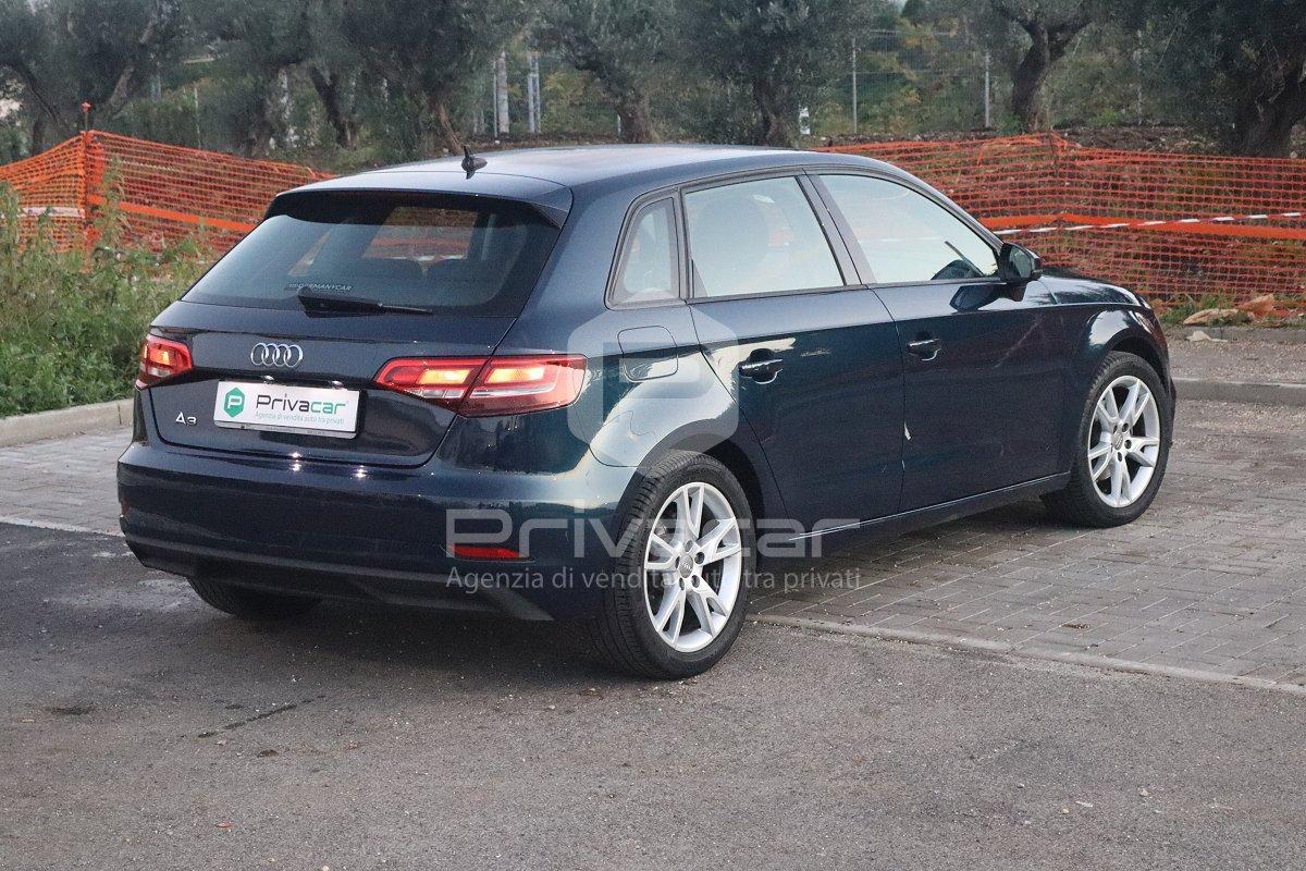 AUDI A3 SPB 30 g-tron S tronic Business