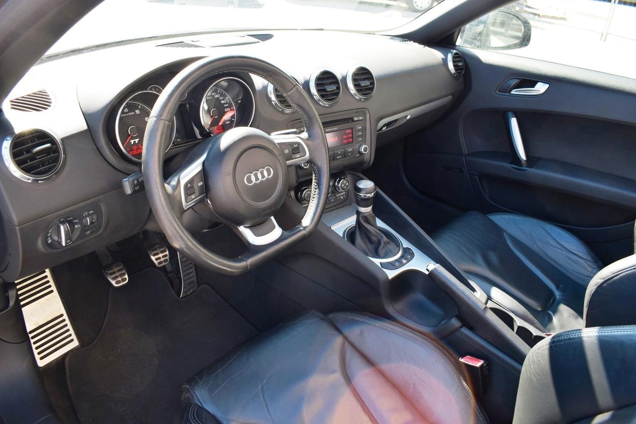 Audi TT Roadster 2.0 TFSI