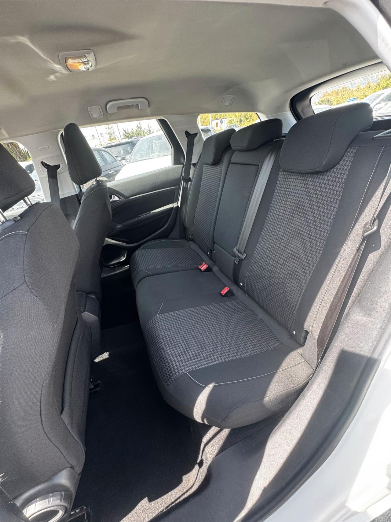 Peugeot 308 BlueHDi 130 S&S EAT8 GT Line