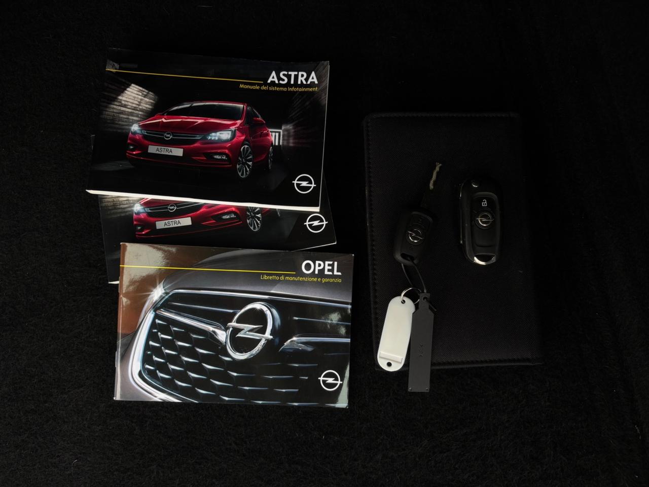 Opel Astra 1.6 CDTi 110CV. Neopatentati. Garanzia