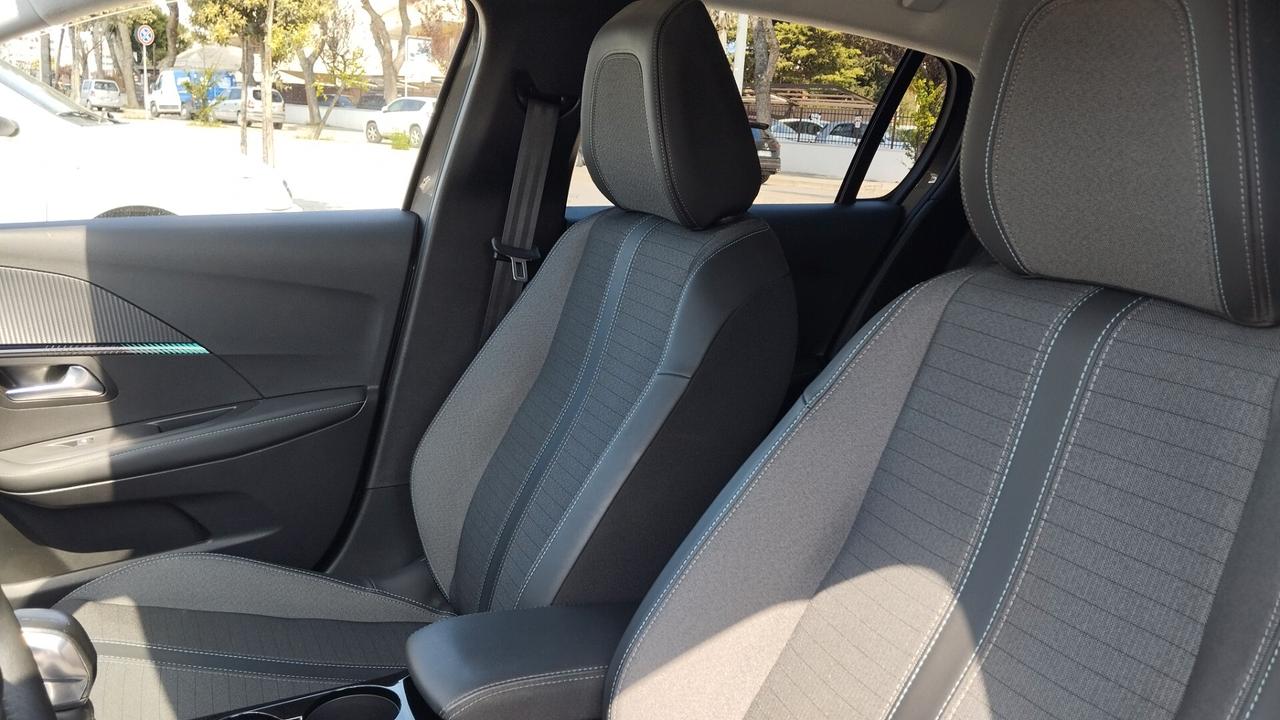 PEUGEOT 208 1.2 BENZ ALLURE-PREZZO PROMO