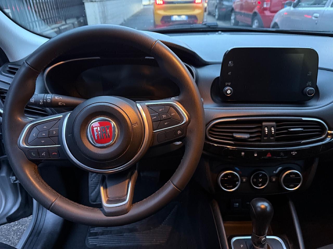 Fiat Tipo 1.5 Hybrid DCT Garmin CAM.AUTOMATICO