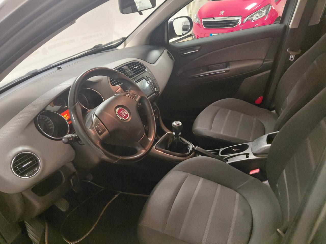 FIAT BRAVO ANNO 2011 DS 1.6 CV 120 ADATTA NEOPATENTATI KM 100 MILA