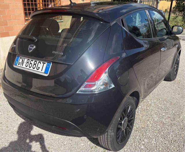 LANCIA Ypsilon 1.0 FireFly 5 porte S&S Hybrid Gold