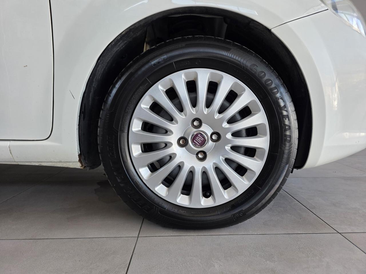 Fiat Punto Evo 1.6 Mjt DPF 5 porte Emotion