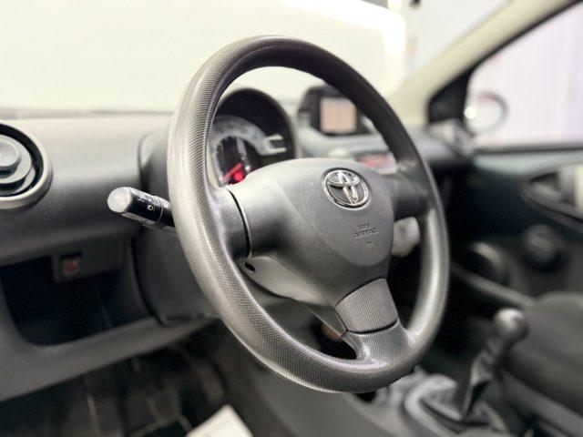 TOYOTA Aygo 1.0 12V VVT-i 5 porte Lounge Connect
