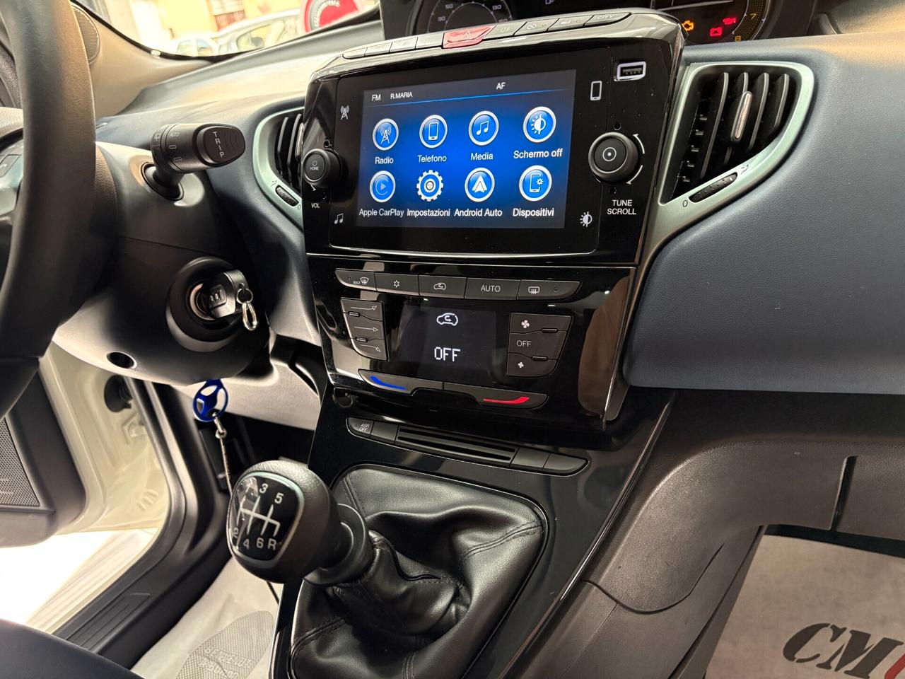 Lancia Ypsilon 1.0 Hybrid 70cv Platino ITALIANA FULL