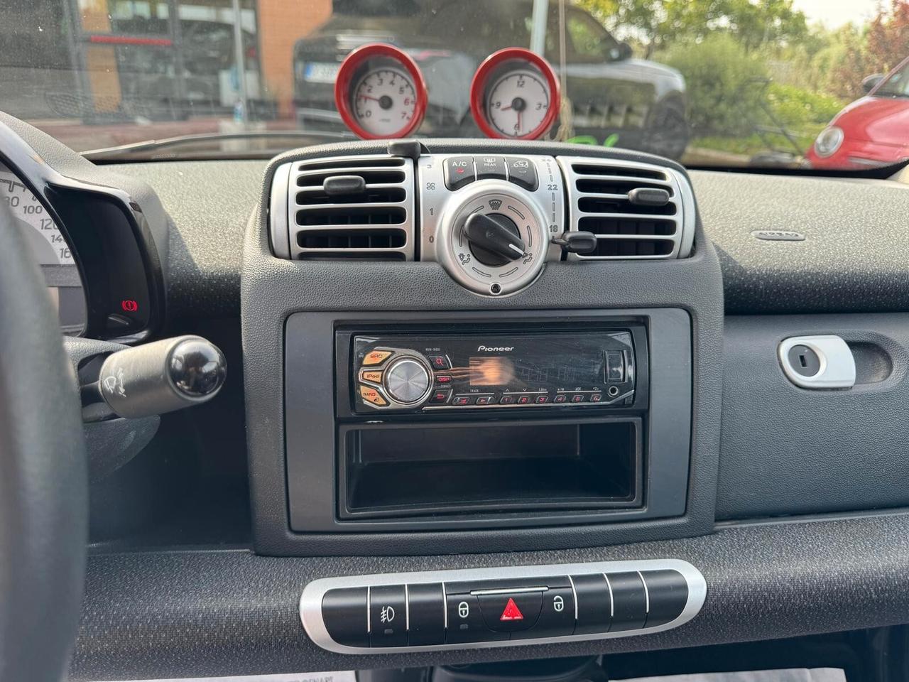 Smart ForTwo 1.0 BENZ MHD CABRIO PULSE 2011