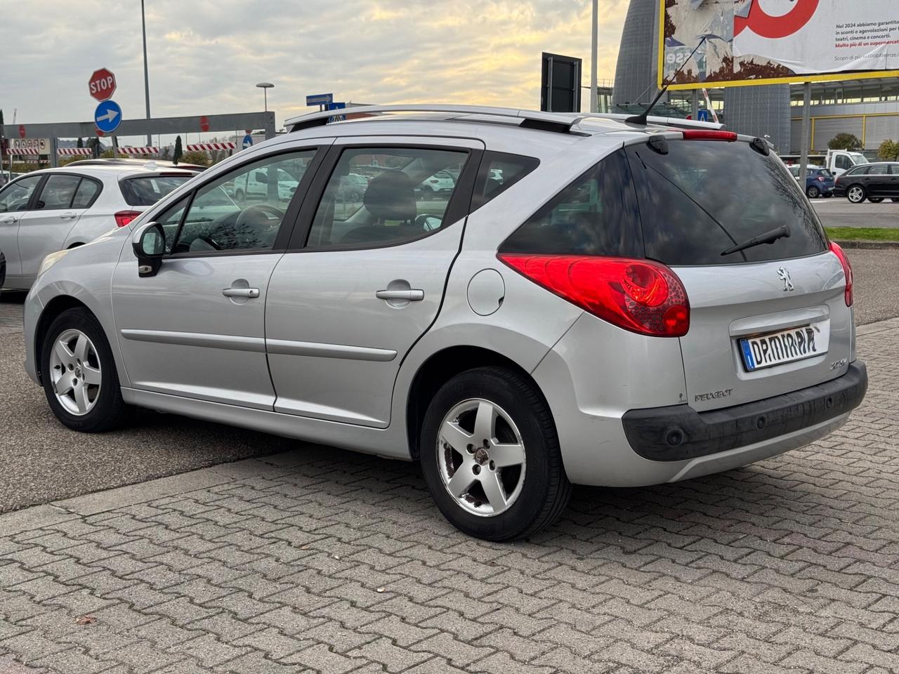 Peugeot 207 1.4 VTi 95CV SW XS Ciel 2008 Full optional