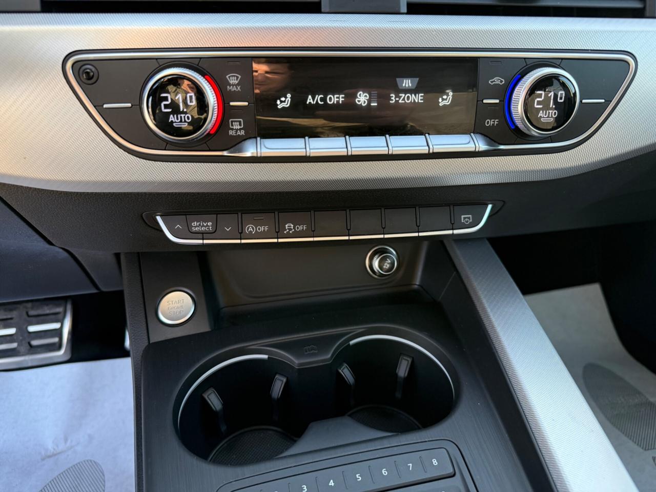 Audi A4 Avant 2.0 TDI 150 CV ultra S tronic VIRTUAL