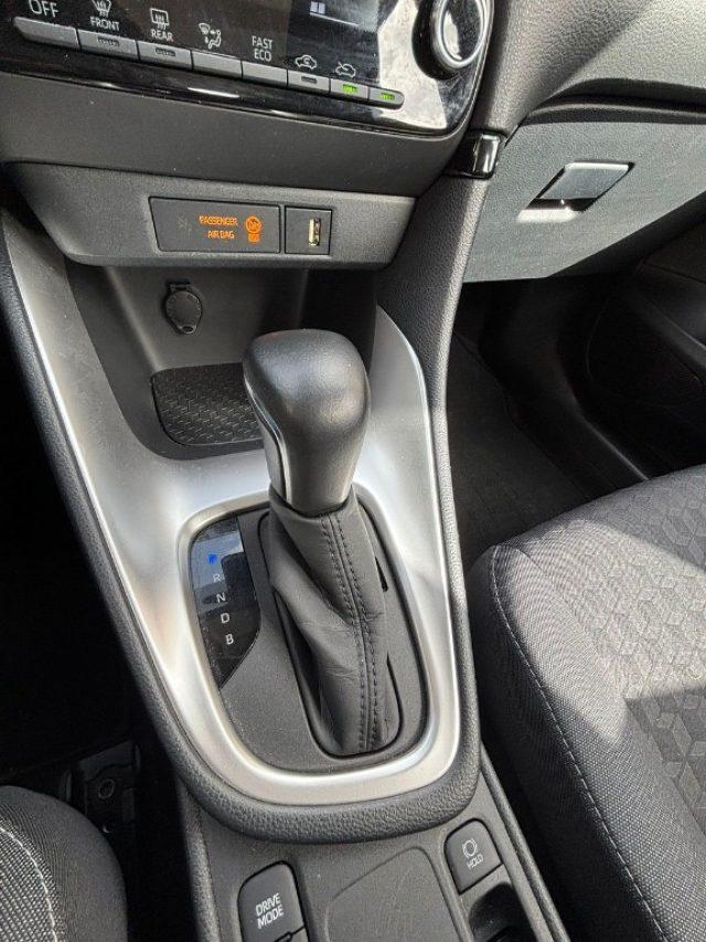 TOYOTA Yaris 1.5 Hybrid 5 porte Business