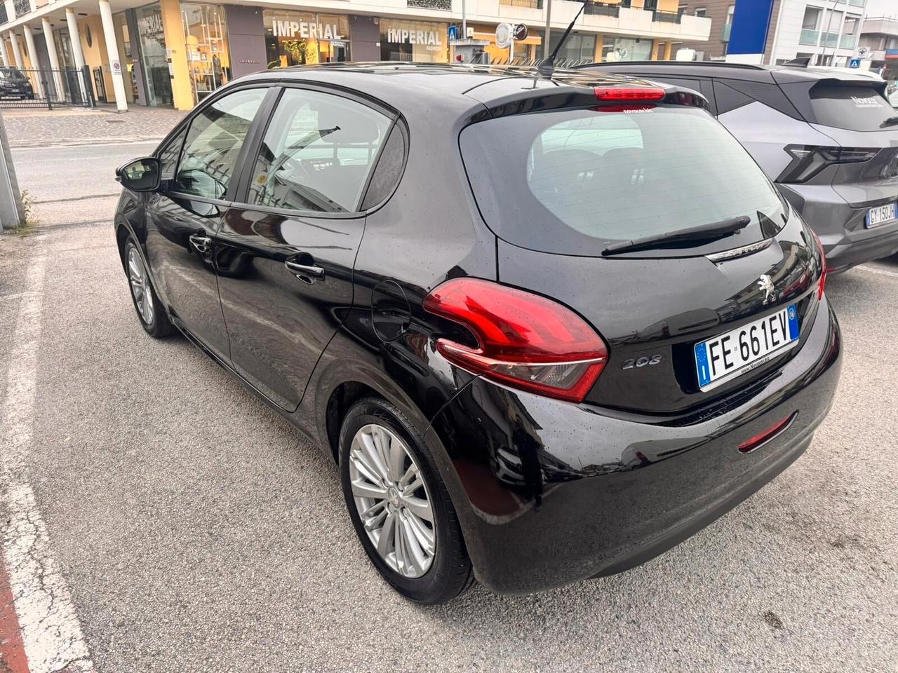 PEUGEOT 208 1,2 GPL 82 CV ALLURE 5P