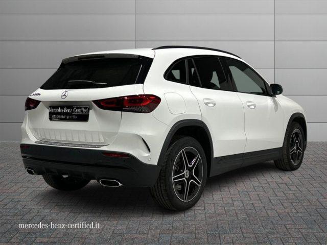 MERCEDES-BENZ GLA 250 e Plug-in hybrid Automatic Premium