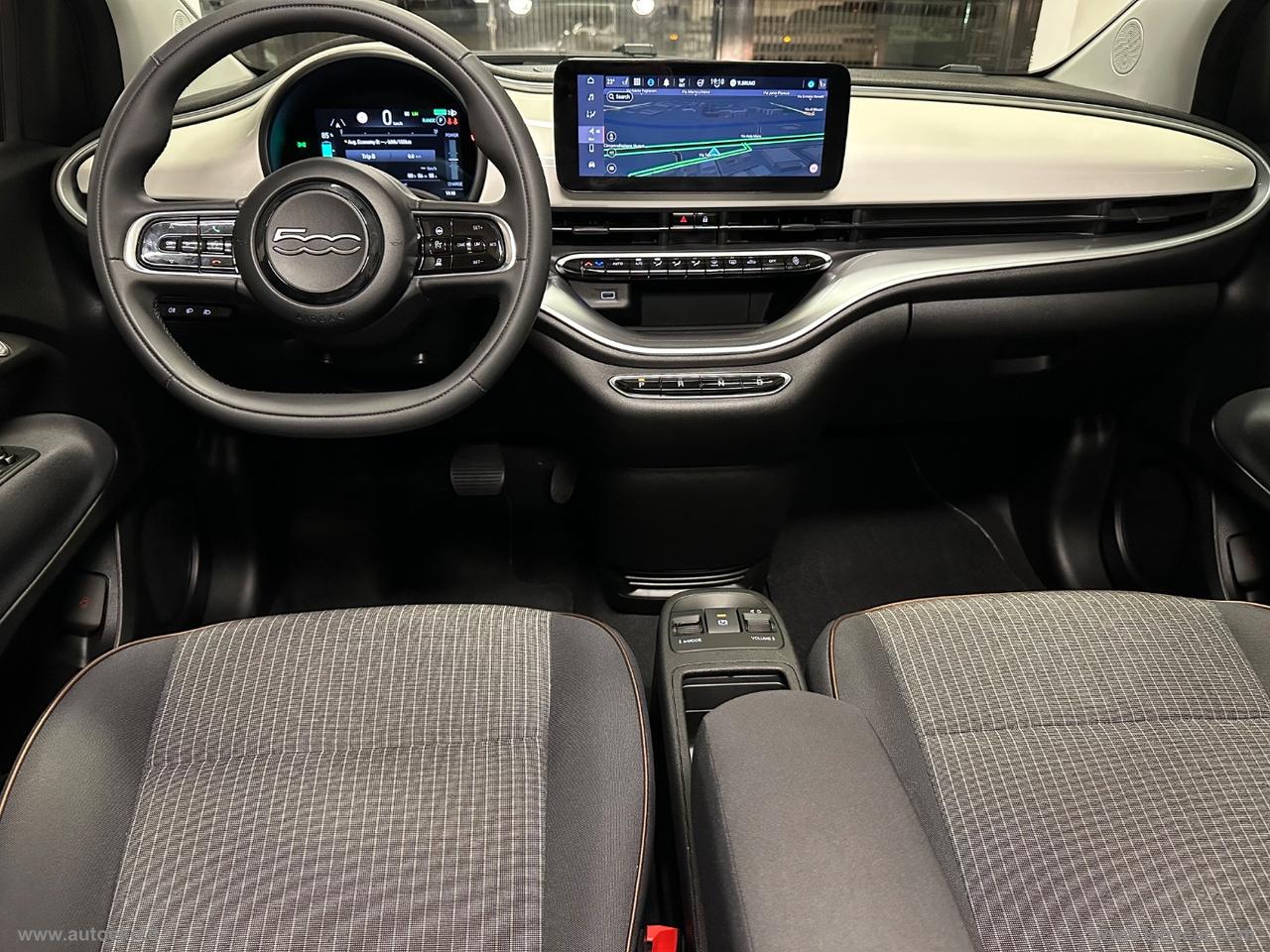 FIAT 500e Icon Cabrio