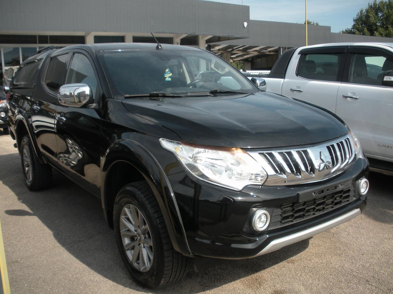 Mitsubishi L200 2.4 DI-D/181CV Double Cab Intense Super Select