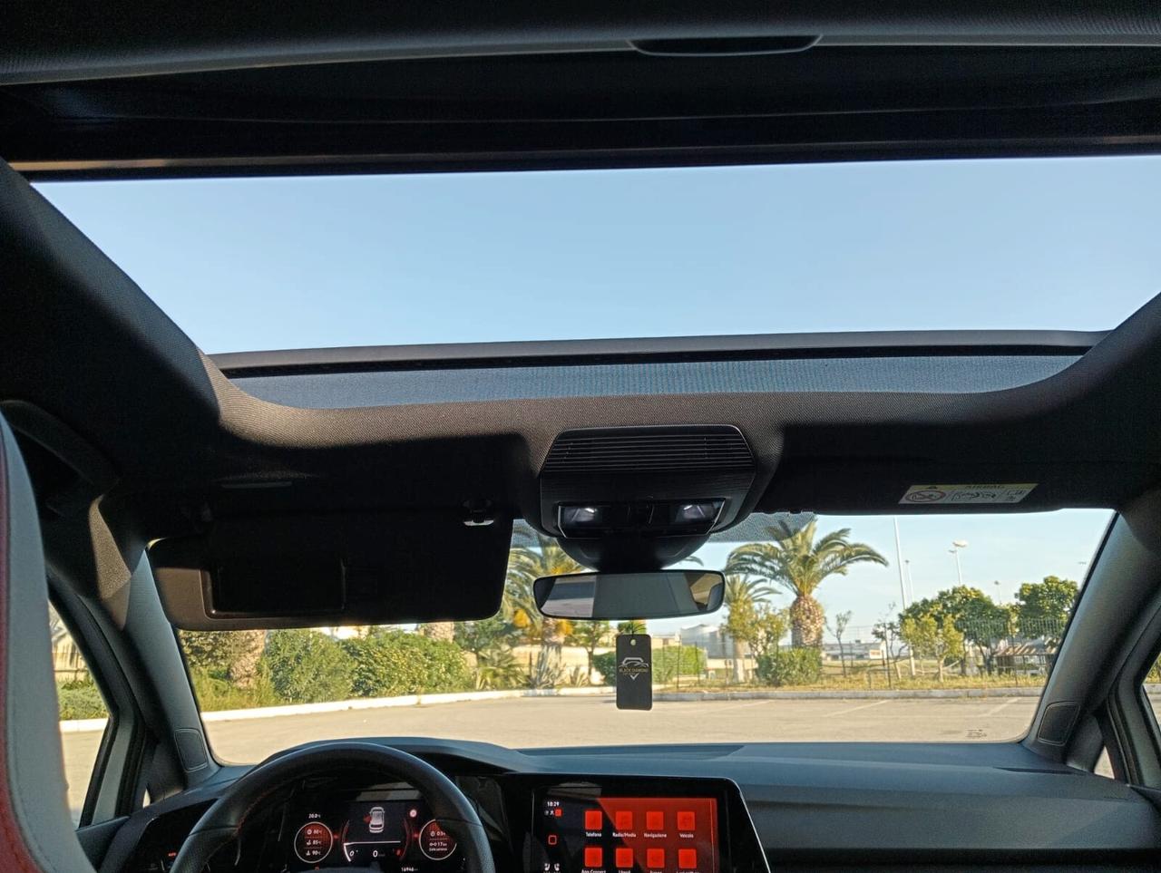 Volkswagen Golf GTI Golf 2.0 TSI GTI DSG