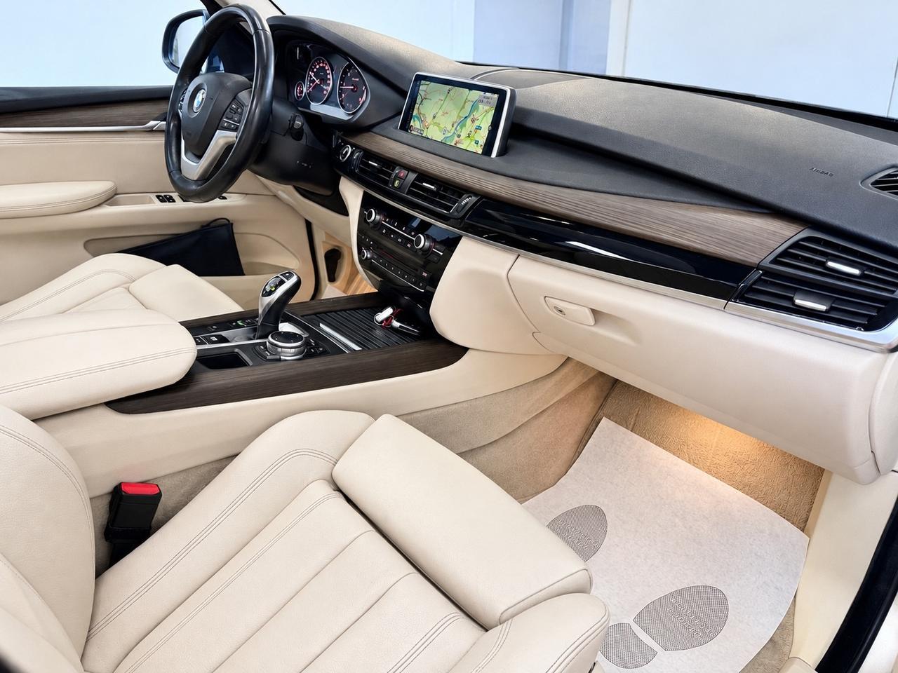 Bmw X5 xDrive30d 258CV Luxury tetto apribile